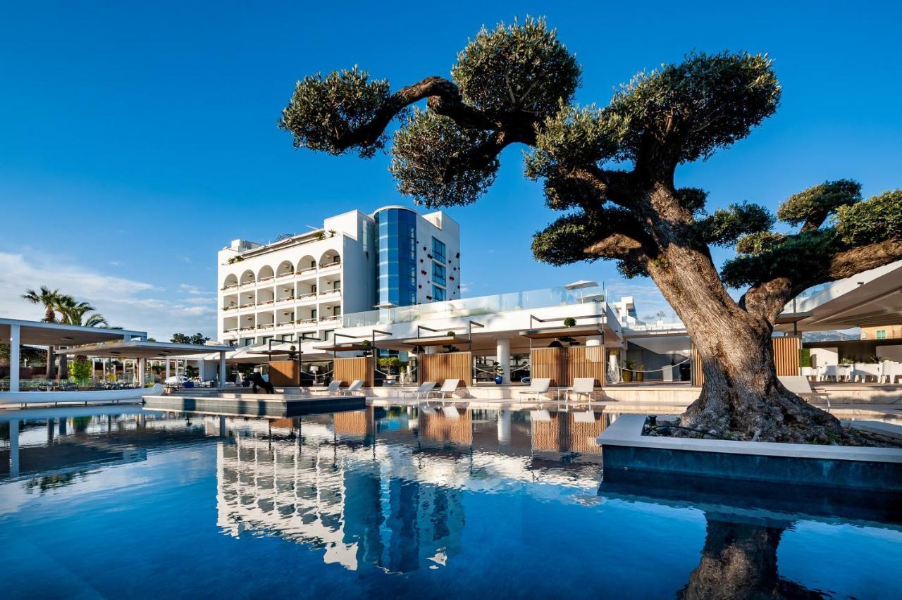 Mec Paestum Hotel Exterior photo